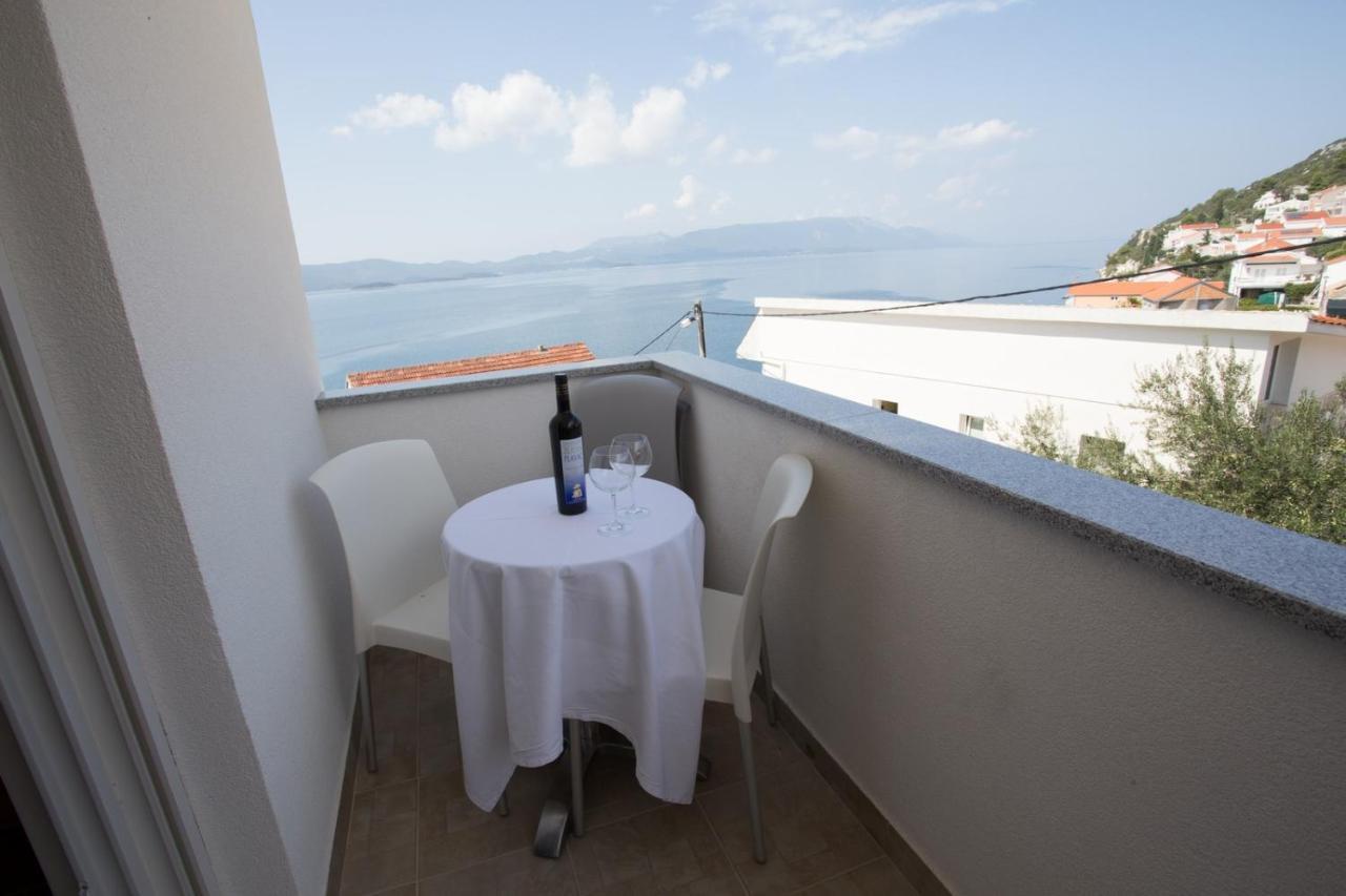 Butique Maris Appartement Komarna Buitenkant foto